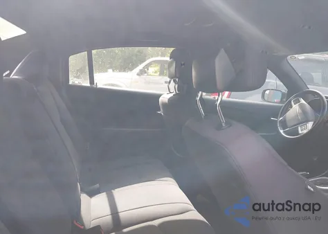 2013 Chrysler 200 Touring z USA, uszkodzony, nr VIN 1C3CCBBB8DN597443